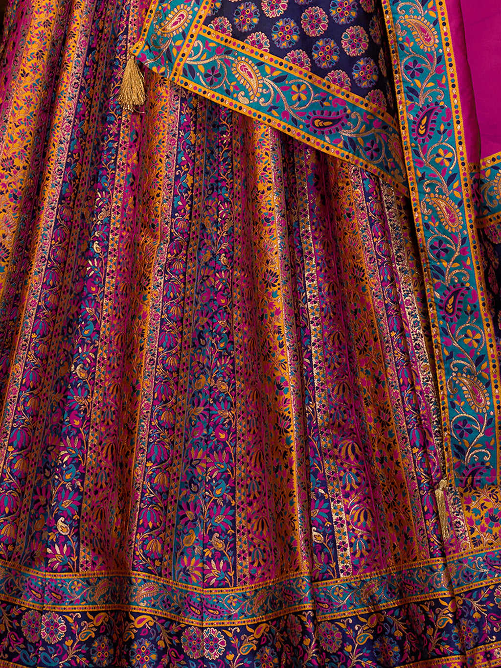 Women's Pink Jacquard Crape Lehengas