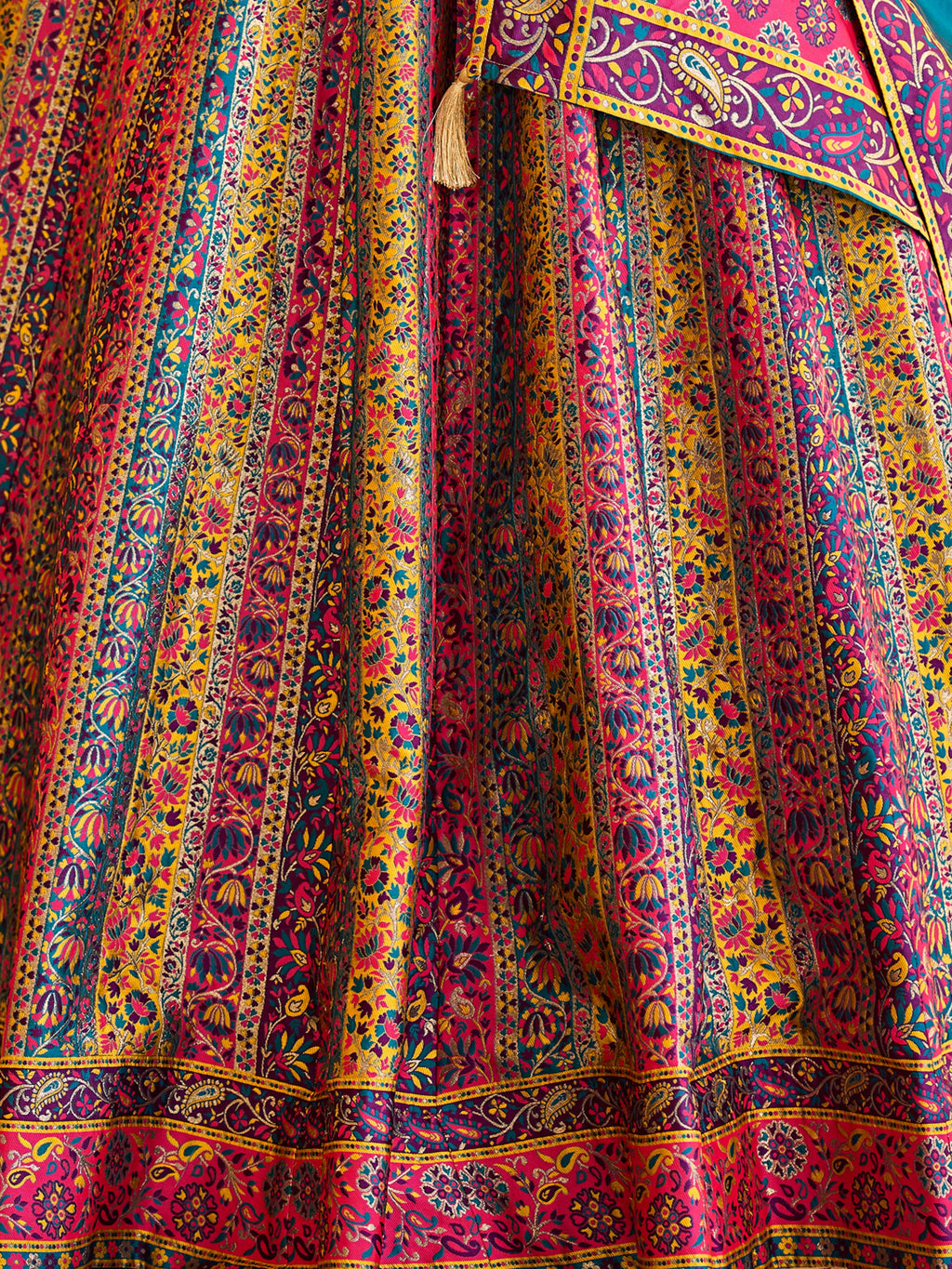 Women's Rama Jacquard Crape Lehengas