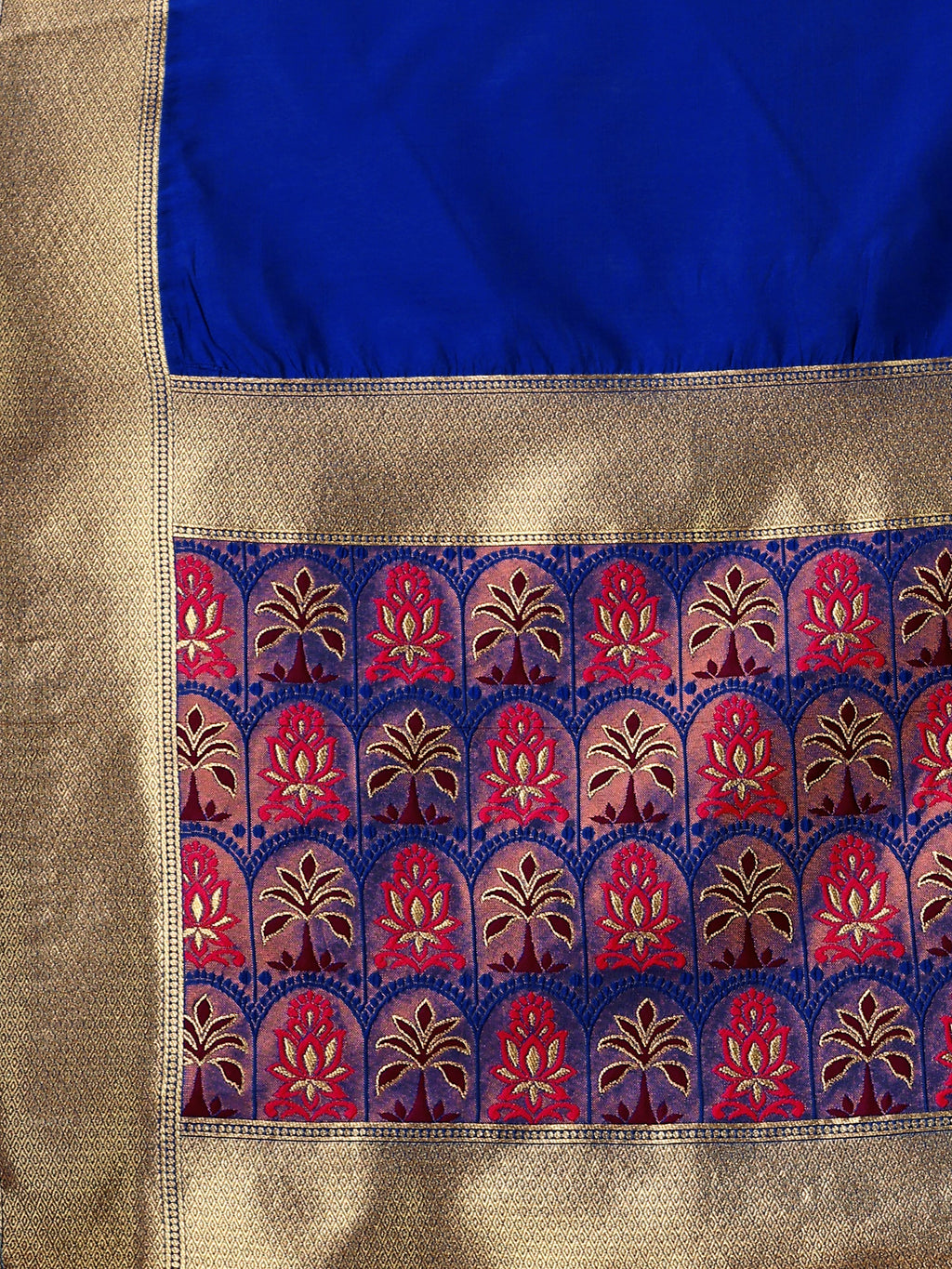 Woven With Zari Timeless Motifs Mehndi Lehenga Choli