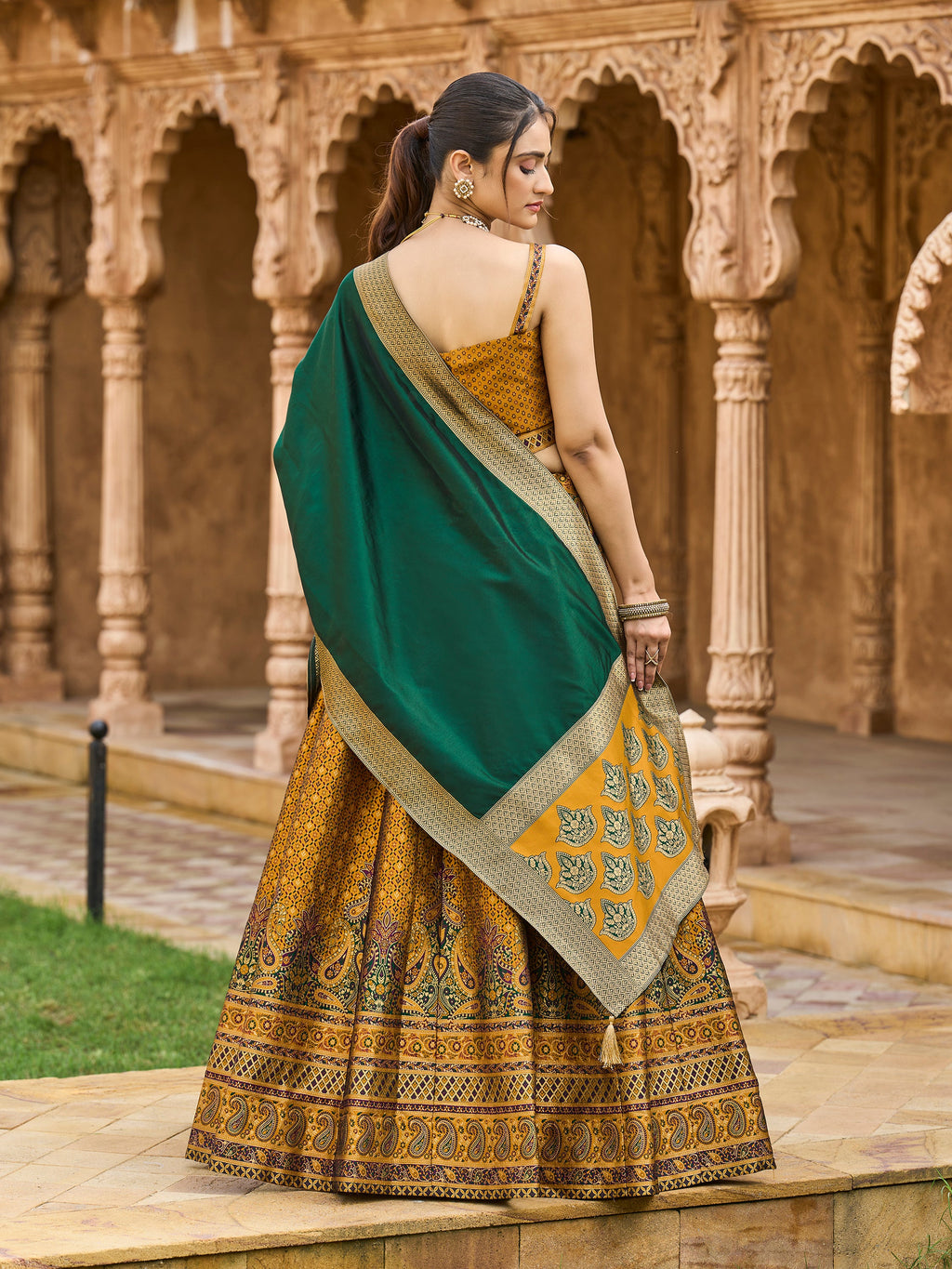 Women's Yellow Kanjiwaram Lehengas