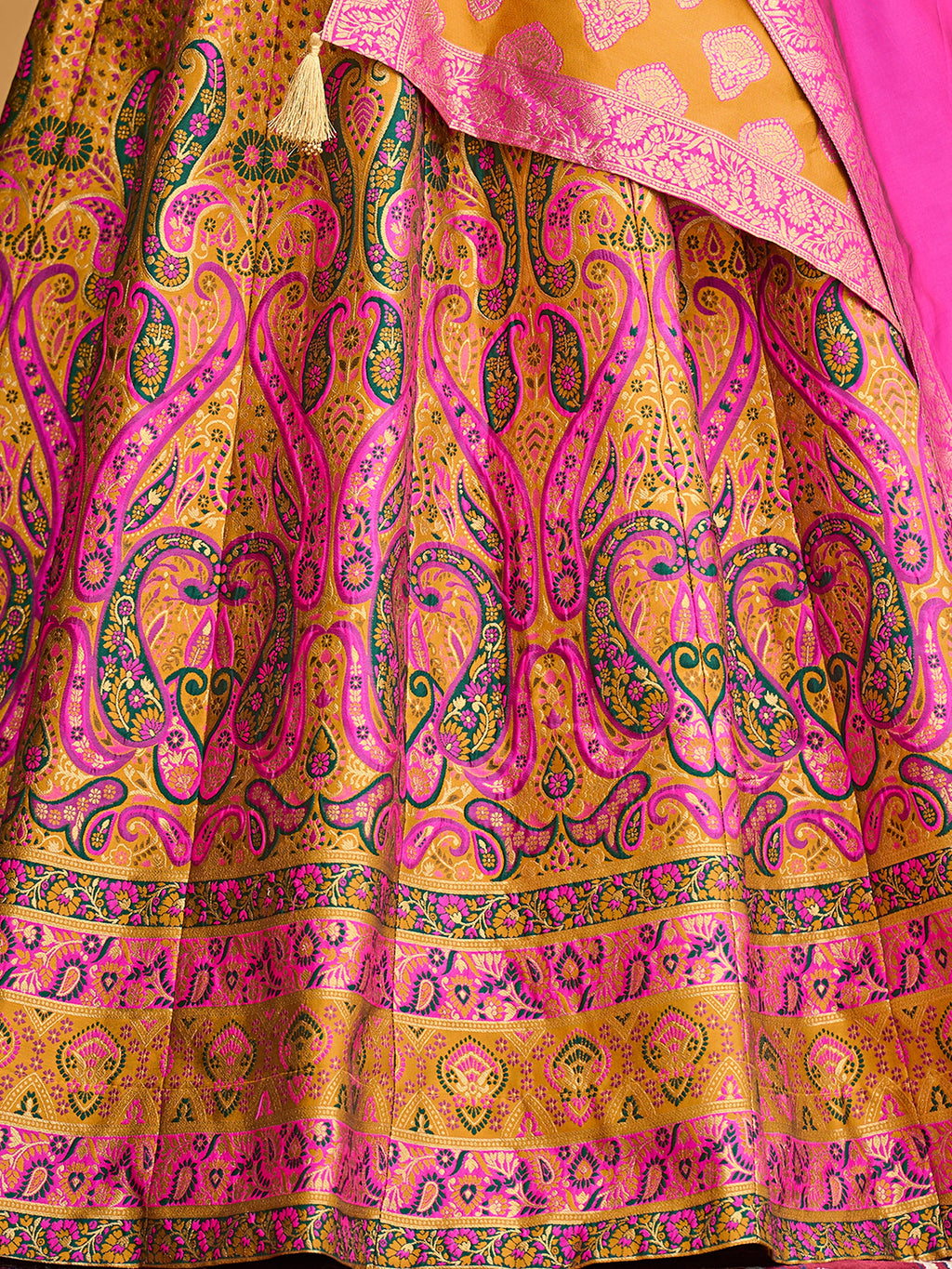 Women's Yellow Kanjiwaram Lehengas