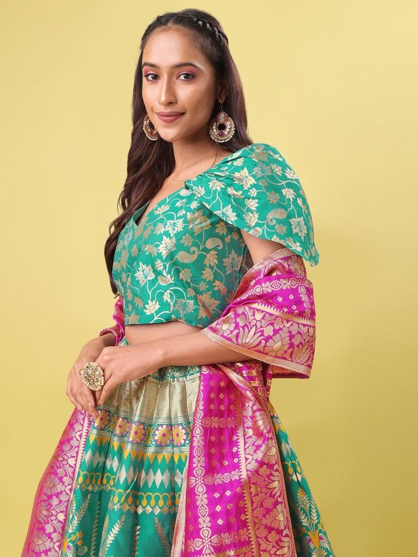 Women Green Embellished  Lehenga